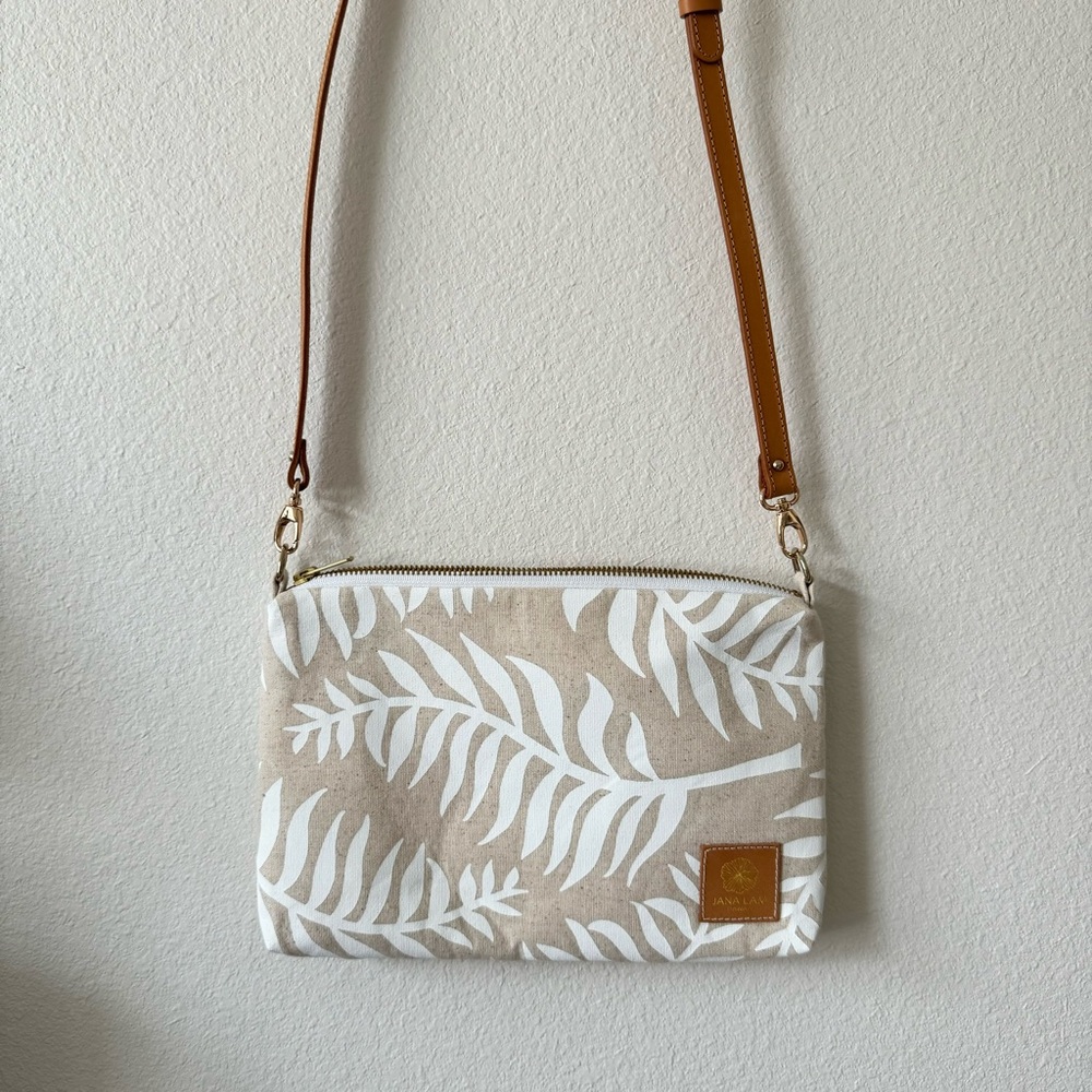 Jana Lam Crossbody Bag/Clutch - Picture 2 of 5